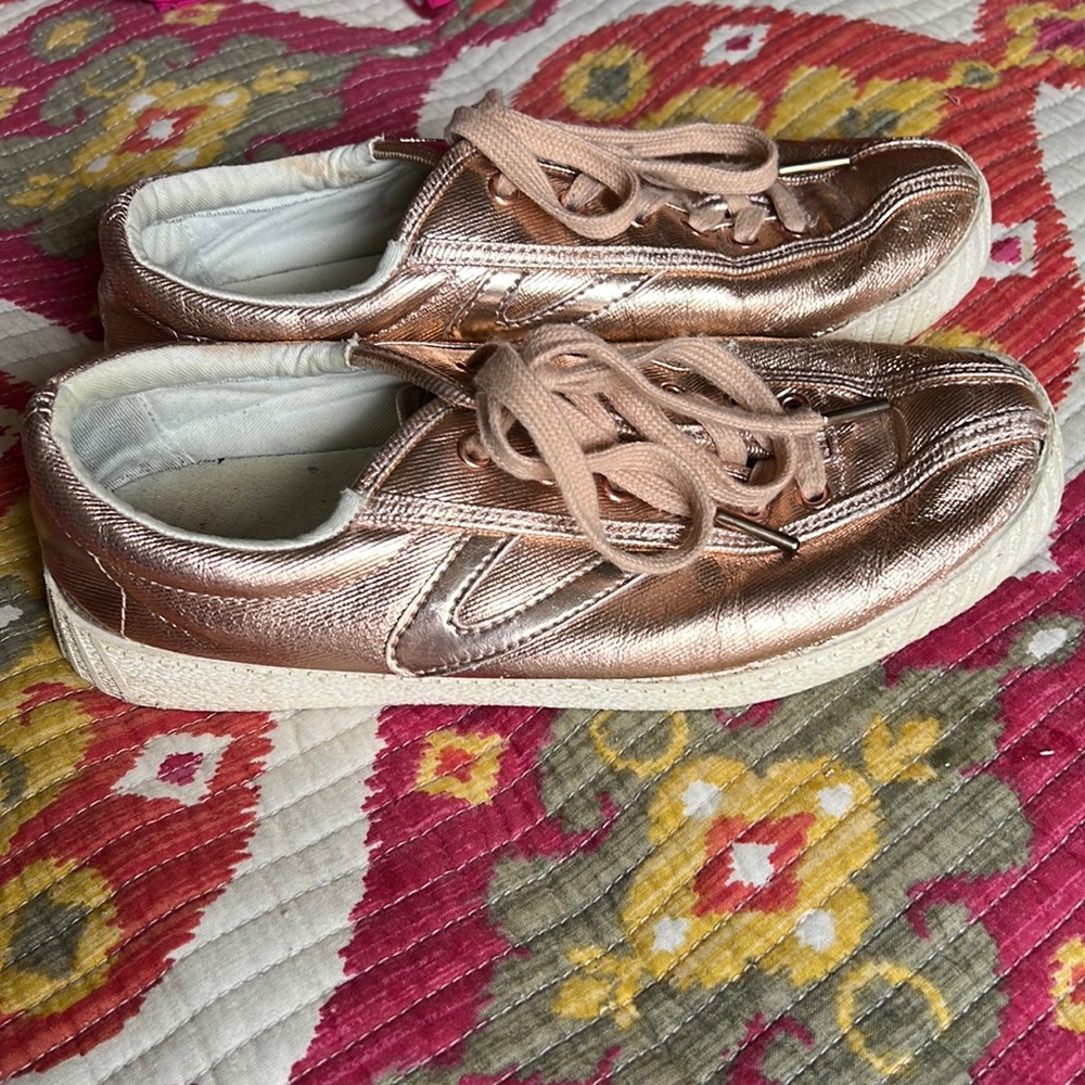 Tretorn rose gold sneaker. Size 8. Hard to find!